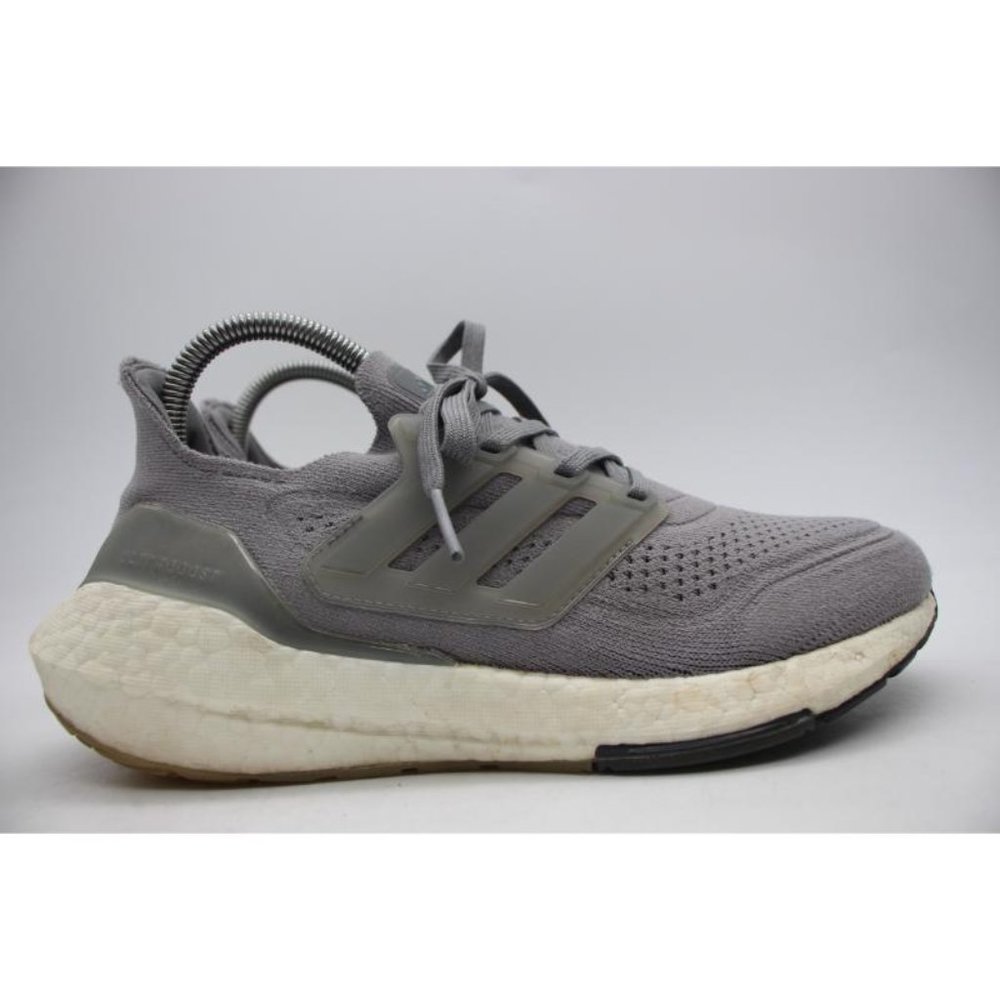 Adidas Ultraboost 21 FY0404 Women's Size 7 Gray Running Shoes Sneakers